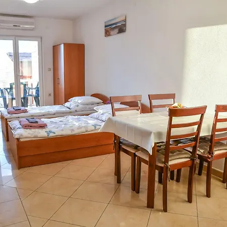 Lavanda Apartamento Omiš